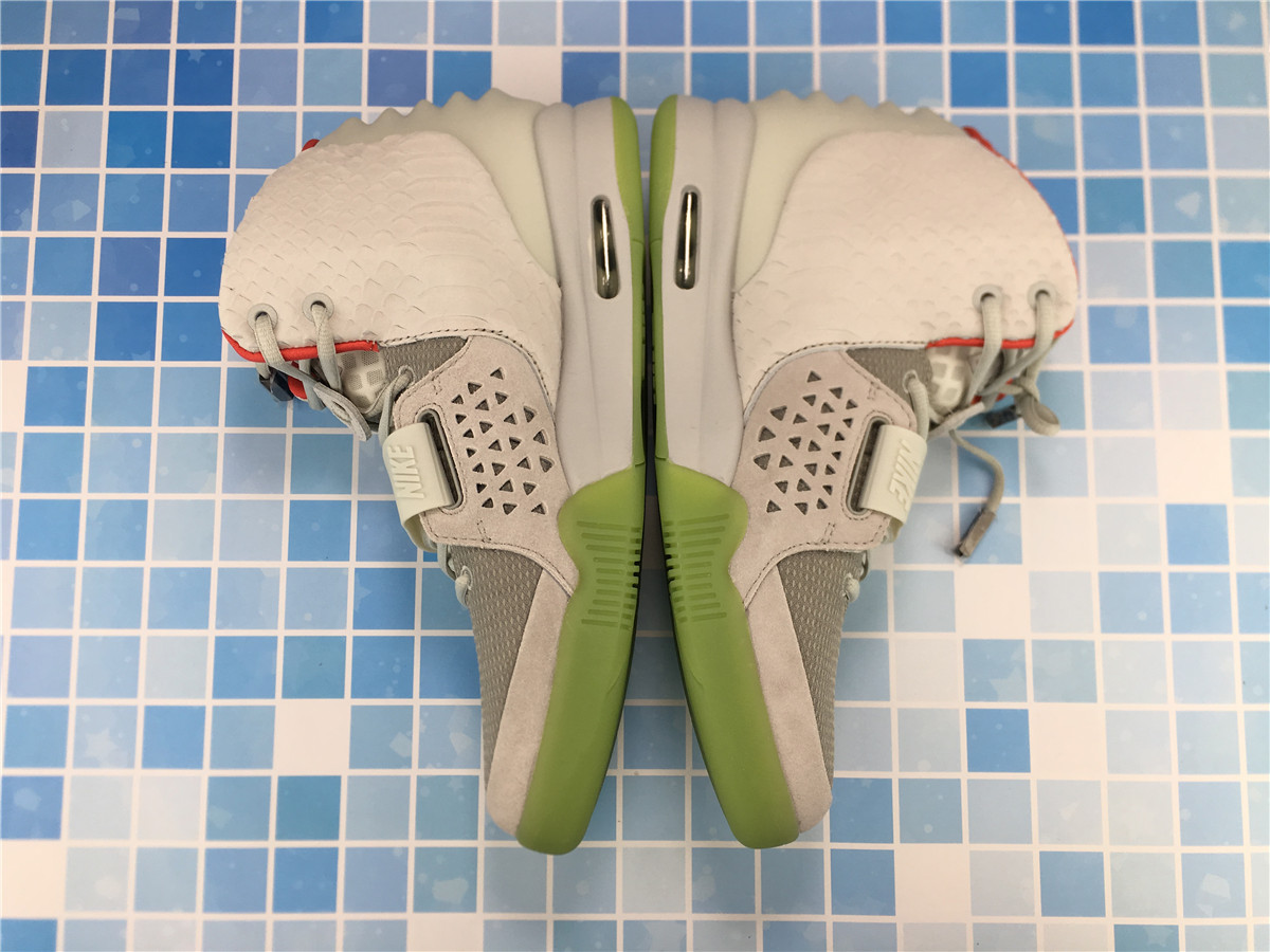 Nike Air Yeezy 2 NRG Pure Platinum 508214 010